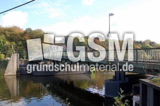 Dahlhauser Schwimmbrücke in Bochum_2.jpg